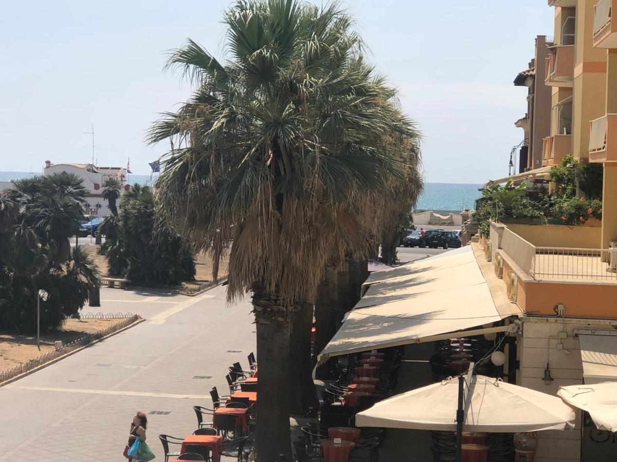 Appartamento Piazza Anco Marzio Lido di Ostia Exterior foto