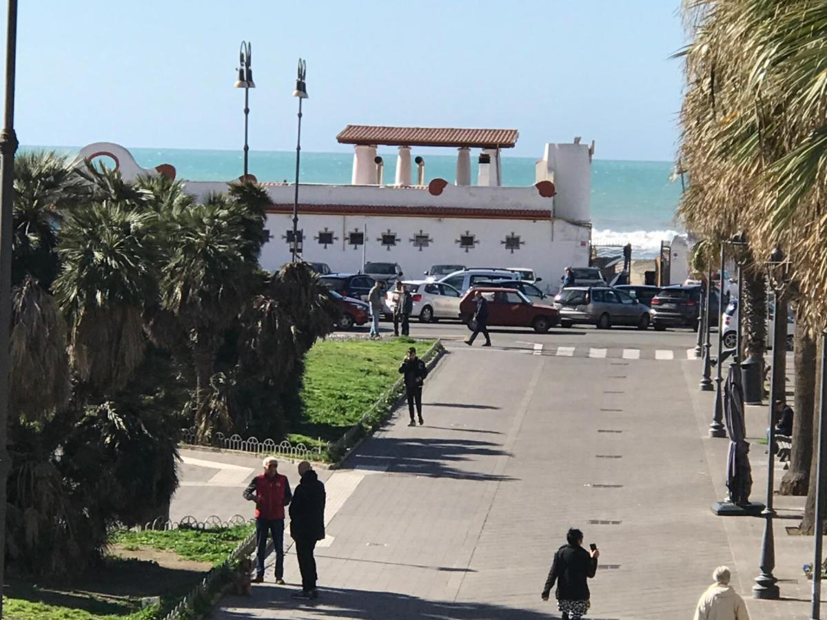 Appartamento Piazza Anco Marzio Lido di Ostia Exterior foto